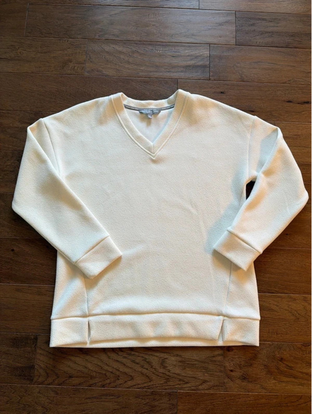 Marc New York Women’s White V-Neck Ribbed Sweater Size L/G